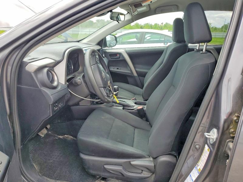 54775536 :رقم المزاد ، 2T3BFREV1HW638474 vin ، 2017 Toyota Rav4 مزاد بيع
