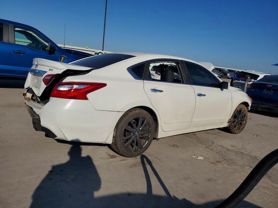 Продаж на аукціоні авто 2016 Nissan Altima, vin: 1N4AL3AP4GC109889, номер лоту: 52270726