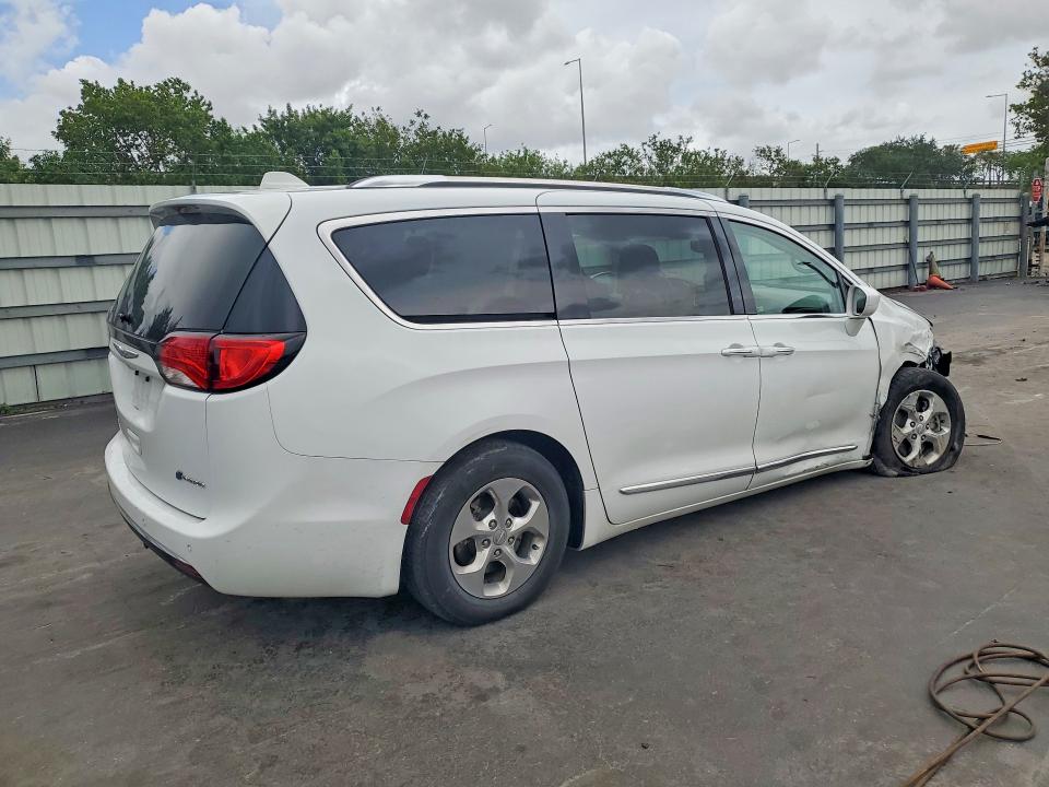 Продаж на аукціоні авто 2019 Chrysler Pacifica, vin: 2C4RC1L79KR508960, номер лоту: 54352266