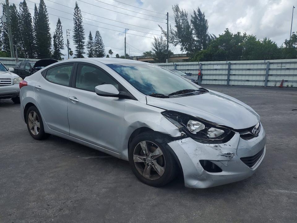53833066 :رقم المزاد ، KMHDH4AE3CU328761 vin ، 2012 Hyundai Elantra مزاد بيع