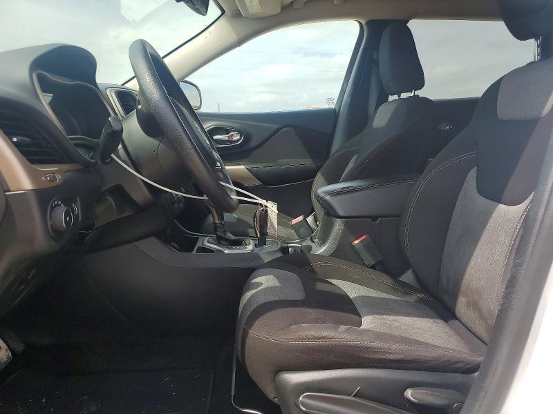 51854736 :رقم المزاد ، 1C4PJLCB5JD519274 vin ، 2018 Jeep Cherokee مزاد بيع
