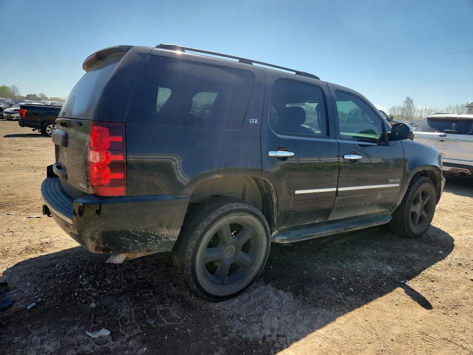 52897166 :رقم المزاد ، 1GNSKCE05BR206594 vin ، 2011 Chevrolet Tahoe مزاد بيع