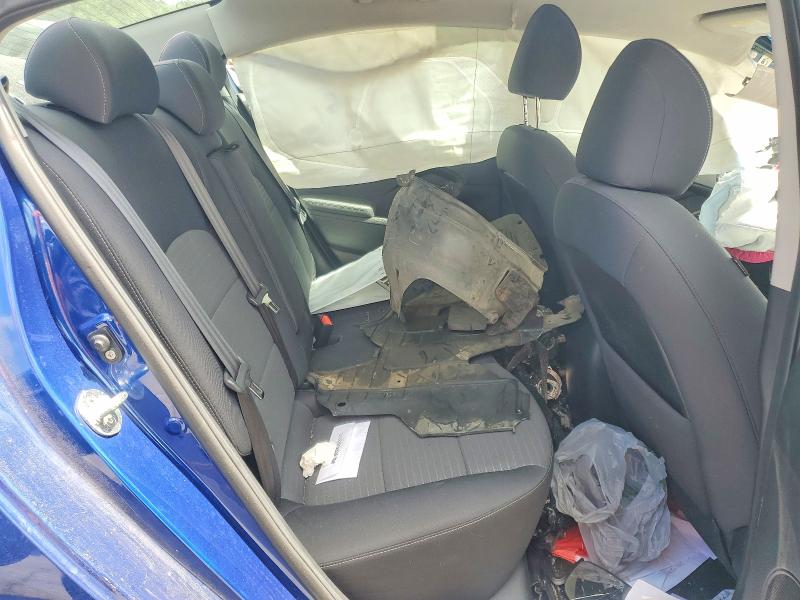 54323356 :رقم المزاد ، 3KPFL4A71JE193157 vin ، 2018 Kia Forte مزاد بيع