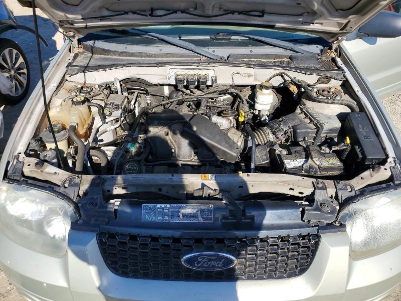 54019606 :رقم المزاد ، 1FMYU04135KB95318 vin ، 2005 Ford Escape مزاد بيع