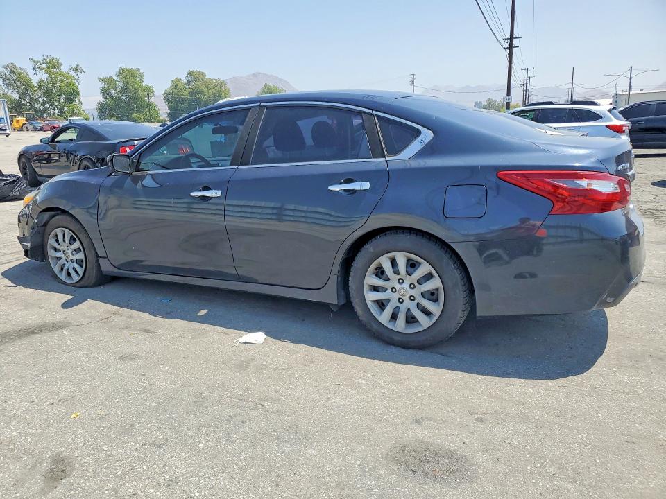 Auction sale of the 2018 Nissan Altima, vin: 1N4AL3AP3JC164163, lot number: 52008536