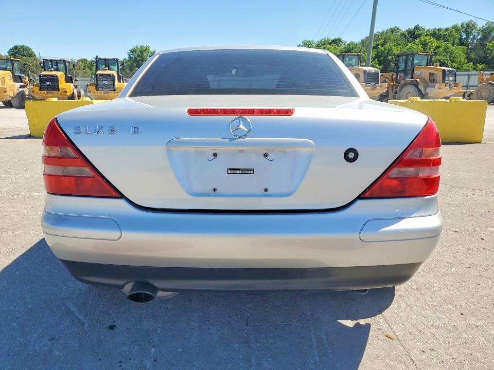 1998 Mercedes-benz Slk მანქანა იყიდება აუქციონზე, vin: WDBKK47F4WF062798, აუქციონის ნომერი: 53059996