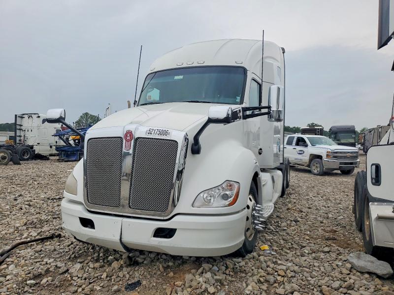 Продажа на аукционе авто 2020 Kenworth Construction, vin: 1XKYDP9X4LJ311157, номер лота: 52175006