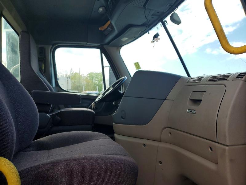 Продажа на аукционе авто 2018 Freightliner Cascadia 113, vin: 1FUBGAD96JLJV5406, номер лота: 52139886