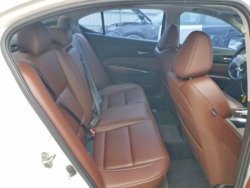 53723896 :رقم المزاد ، 19UUB2F39FA015268 vin ، 2015 Acura Tlx مزاد بيع