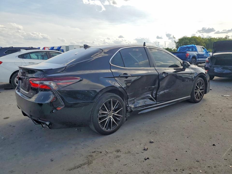 2022 Toyota Camry მანქანა იყიდება აუქციონზე, vin: 4T1G11AK5NU635194, აუქციონის ნომერი: 52644296