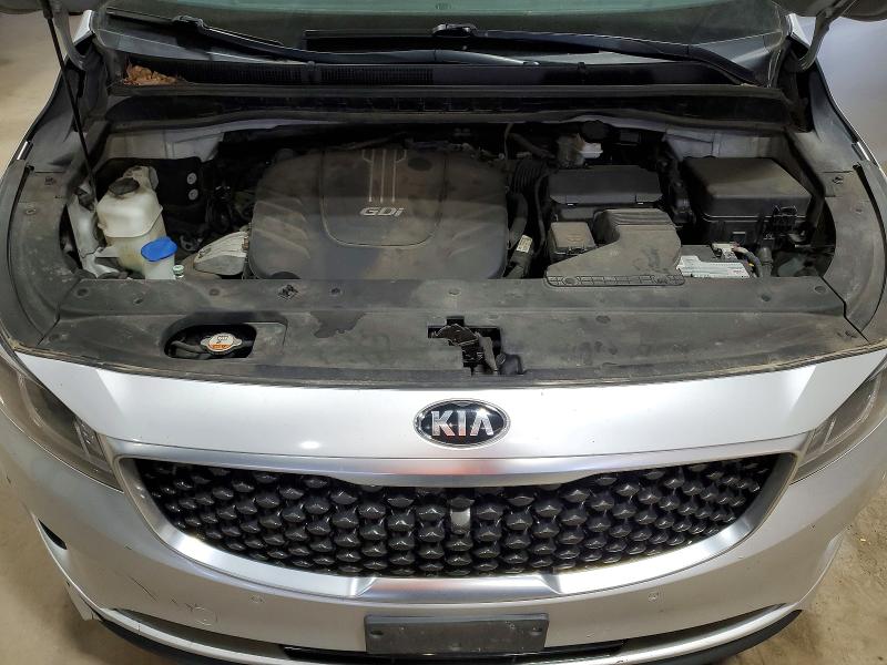 51885076 :رقم المزاد ، KNDMC5C13H6312400 vin ، 2017 Kia Sedona مزاد بيع