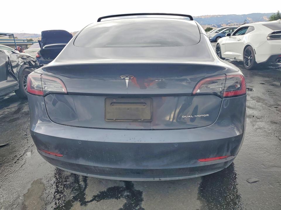 55198096 :رقم المزاد ، 5YJ3E1EB1MF975046 vin ، 2021 Tesla Model 3 مزاد بيع