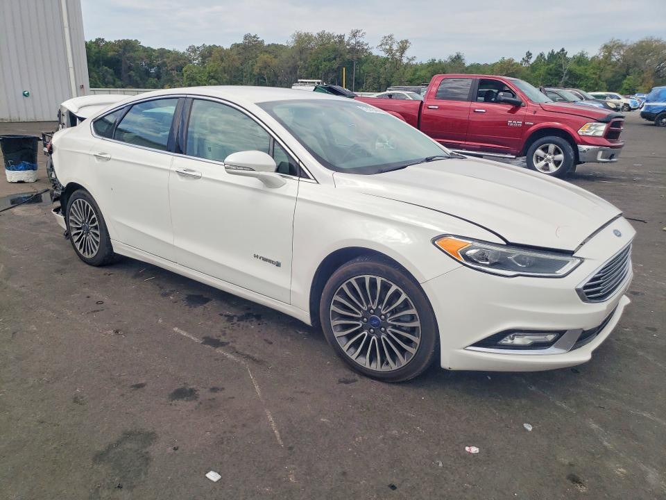 51827546 :رقم المزاد ، 3FA6P0RU8JR147265 vin ، 2018 Ford Fusion مزاد بيع