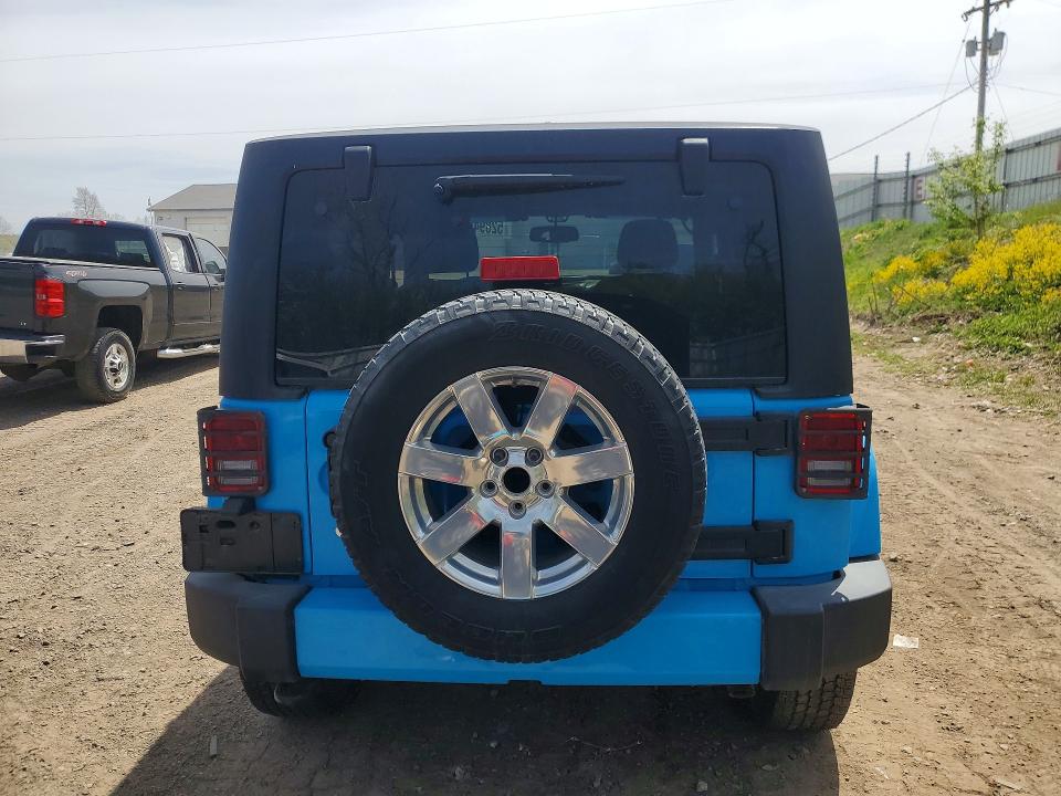 52894586 :رقم المزاد ، 1C4AJWBG4HL683619 vin ، 2017 Jeep Wrangler مزاد بيع