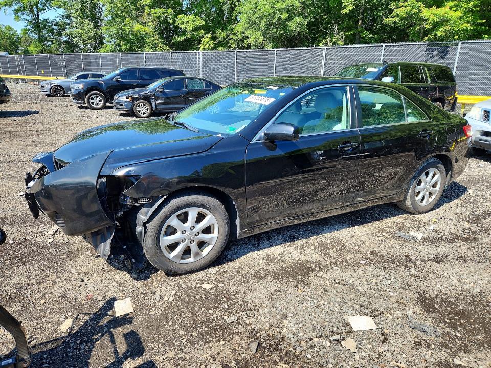 55153876 :رقم المزاد ، 4T4BF3EK6BR215107 vin ، 2011 Toyota Camry مزاد بيع