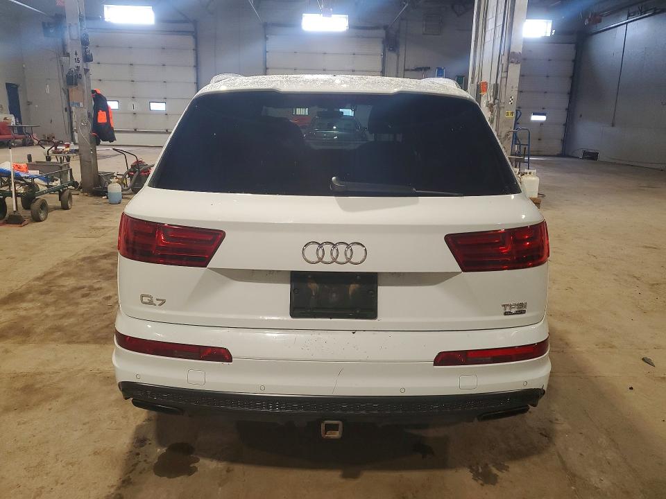 Продаж на аукціоні авто 2017 Audi Q7, vin: WA1WAAF77HD024215, номер лоту: 51823216