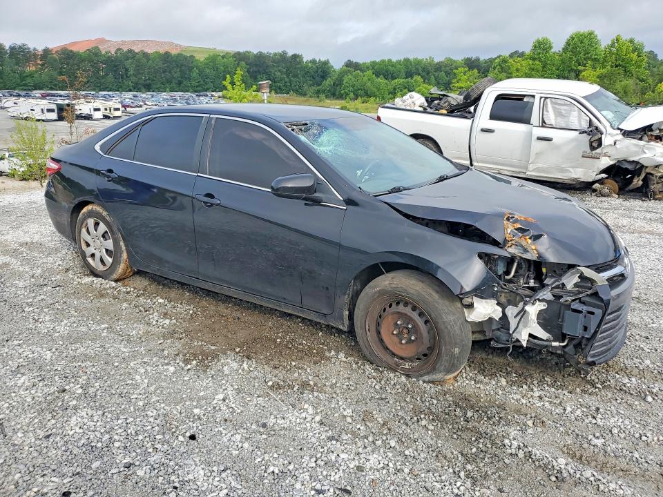 54878376 :رقم المزاد ، 4T1BF1FK7HU423633 vin ، 2017 Toyota Camry مزاد بيع