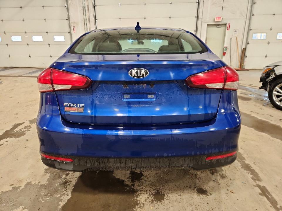 52434406 :رقم المزاد ، 3KPFK4A78JE258749 vin ، 2018 Kia Forte مزاد بيع