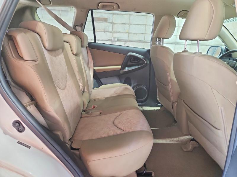 50768286 :رقم المزاد ، 2T3BF4DV2BW114603 vin ، 2011 Toyota Rav4 مزاد بيع