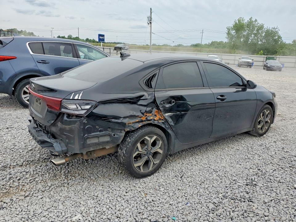 2020 Kia Forte მანქანა იყიდება აუქციონზე, vin: 3KPF24ADXLE175994, აუქციონის ნომერი: 48675646