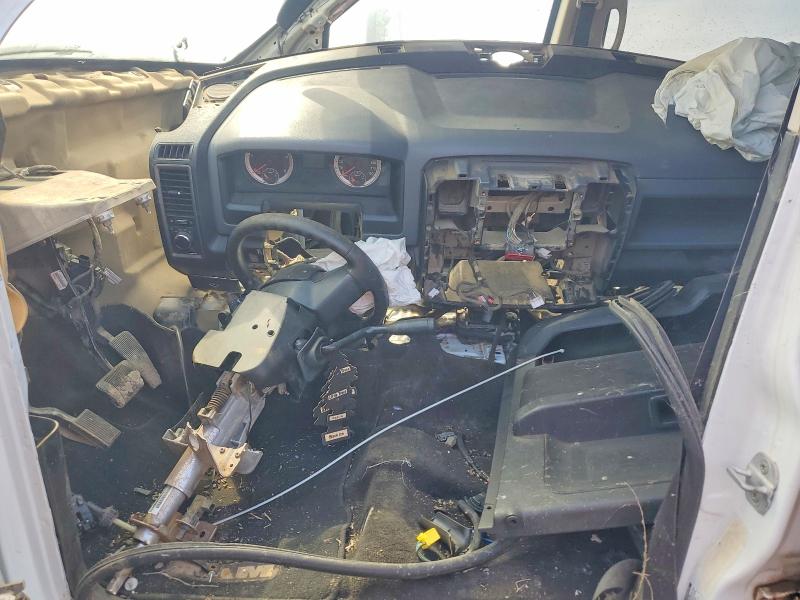 53828746 :رقم المزاد ، 3C6UR5CL1DG563819 vin ، 2013 Ram 2500 مزاد بيع