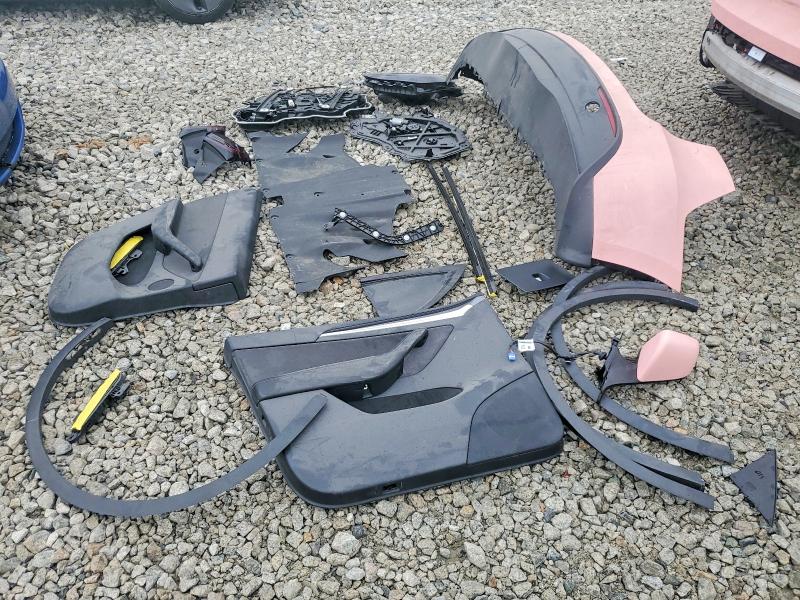 2024 Tesla Model Y მანქანა იყიდება აუქციონზე, vin: 7SAYGAEEXRF020105, აუქციონის ნომერი: 52819786