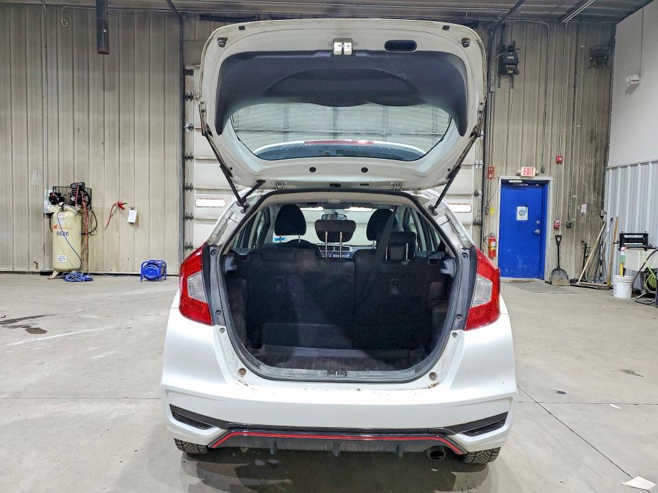 Продаж на аукціоні авто 2018 Honda Fit, vin: 3HGGK5H62JM709303, номер лоту: 52867916