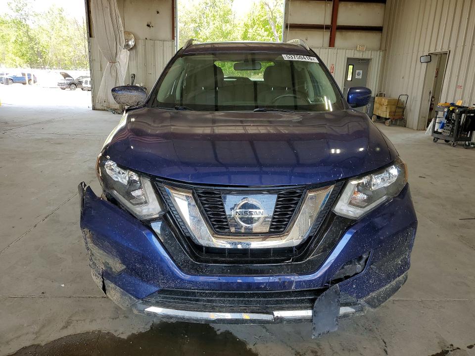 53750416 :رقم المزاد ، KNMAT2MV3HP606893 vin ، 2017 Nissan Rogue مزاد بيع