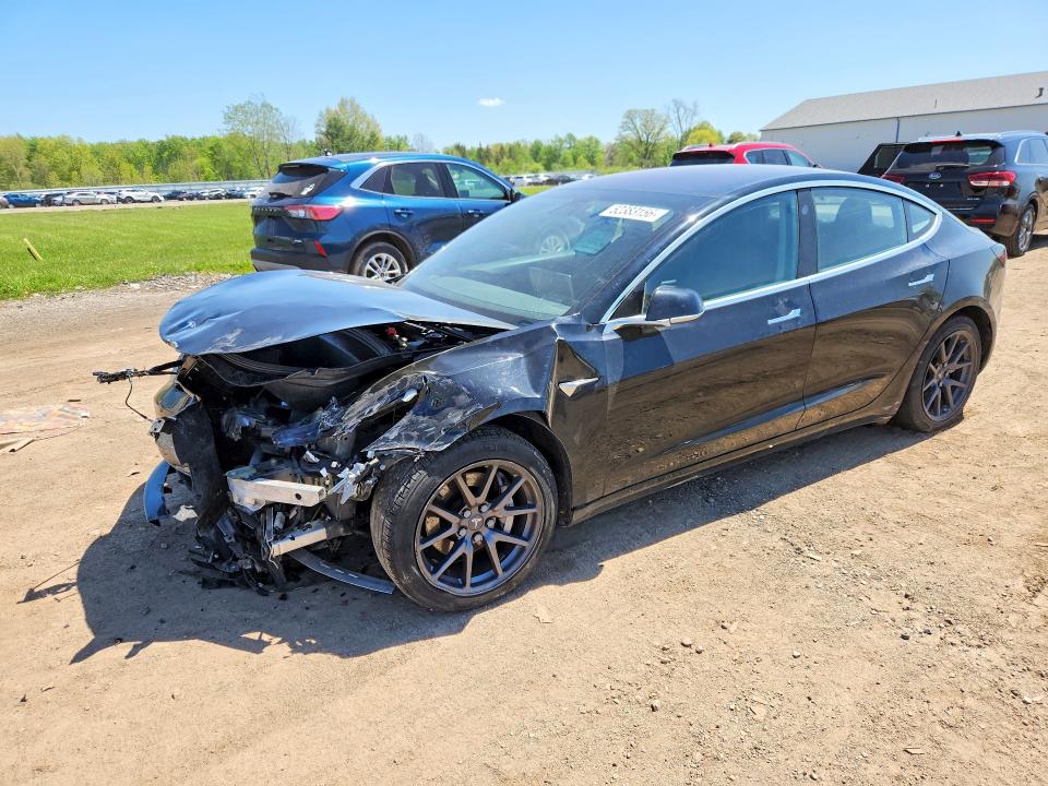 Продажа на аукционе авто 2018 Tesla Model 3, vin: 5YJ3E1EA8JF037693, номер лота: 52383156