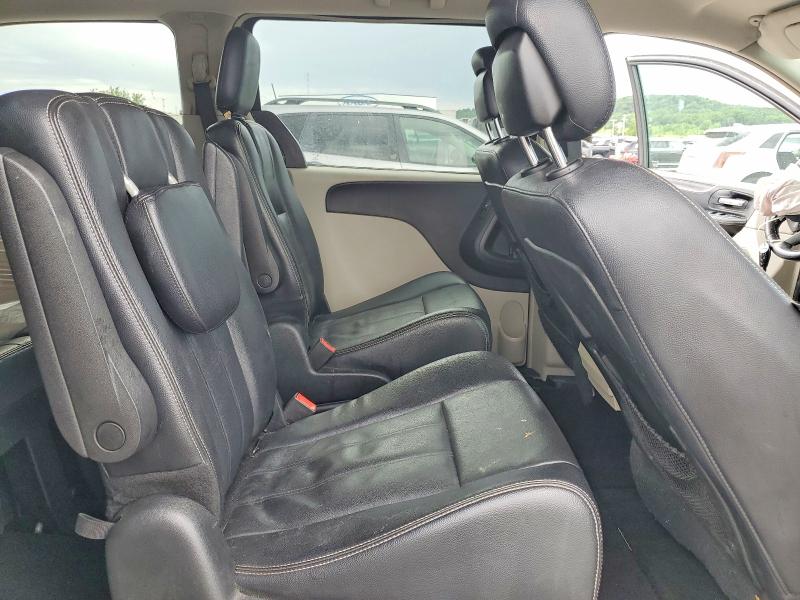 54069376 :رقم المزاد ، 2C4RC1BG0FR544611 vin ، 2015 Chrysler Town & Country مزاد بيع