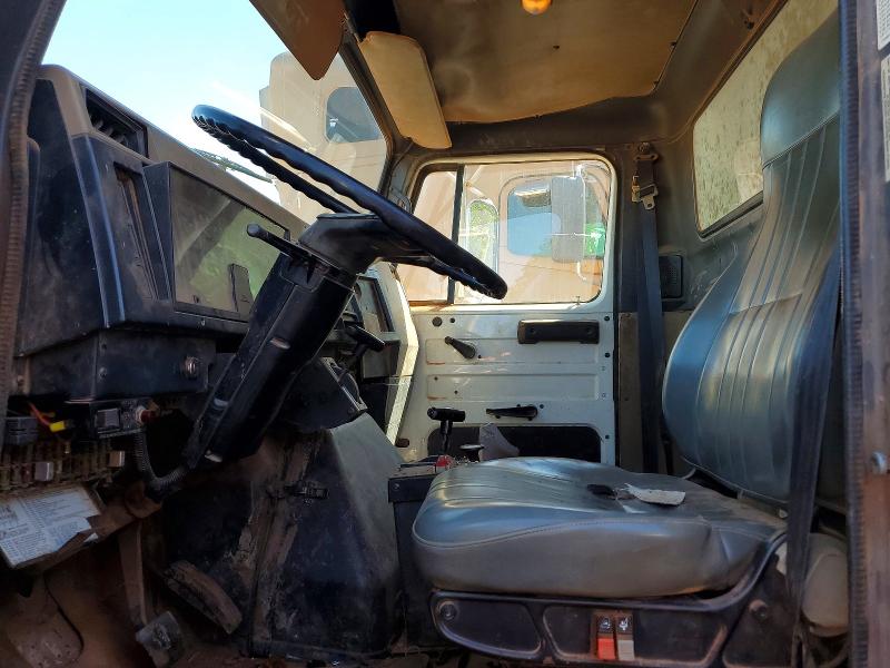 47898086 :رقم المزاد ، 1HTSHPPR1PH524741 vin ، 1993 International 490 مزاد بيع