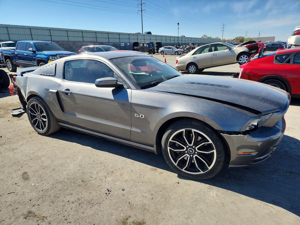 53434106 :رقم المزاد ، 1ZVBP8CF2E5308863 vin ، 2014 Ford Mustang مزاد بيع