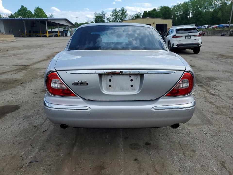 54612886 :رقم المزاد ، SAJWA71C24SG22199 vin ، 2004 Jaguar Xj8 مزاد بيع