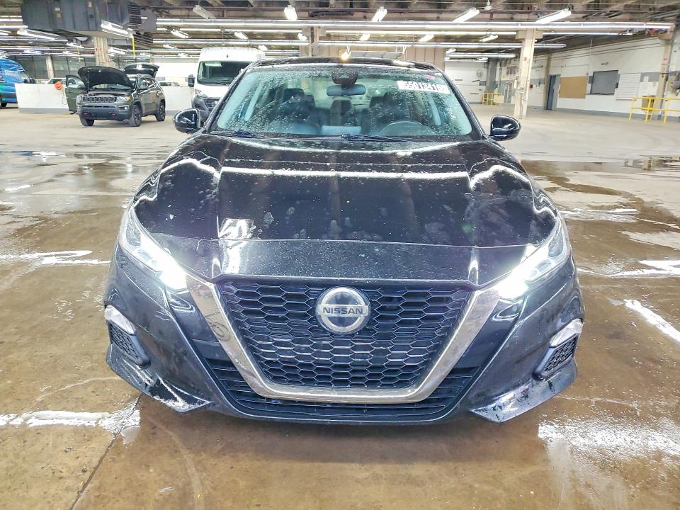 55013416 :رقم المزاد ، 1N4BL4CV3MN377547 vin ، 2021 Nissan Altima مزاد بيع