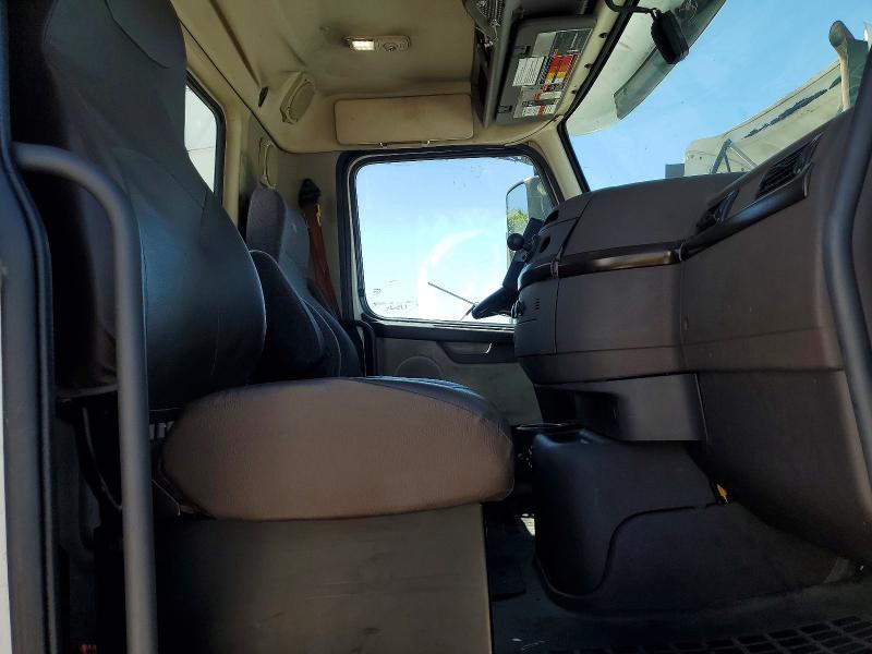 Продаж на аукціоні авто 2018 Volvo Vn, vin: 4V4N39TG6JN892760, номер лоту: 50616326