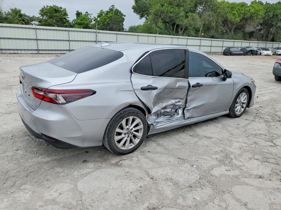 52523026 :رقم المزاد ، 4T1C11AK4PU088937 vin ، 2023 Toyota Camry مزاد بيع