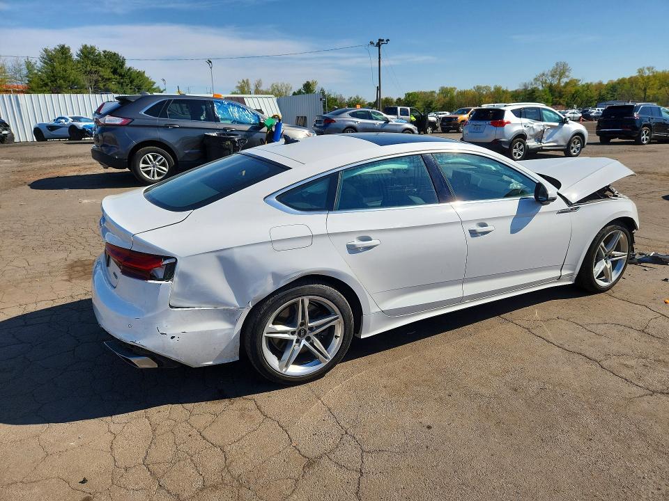 2022 Audi A5 მანქანა იყიდება აუქციონზე, vin: WAUFACF58NA018191, აუქციონის ნომერი: 52139056