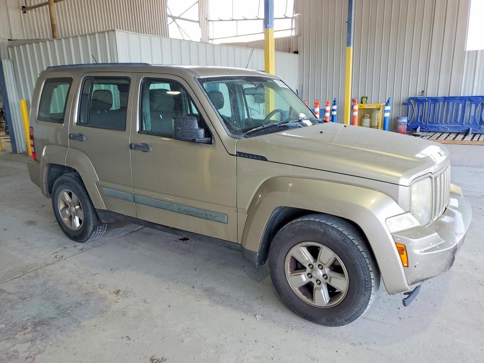 53124486 :رقم المزاد ، 1J4PP2GK3AW129677 vin ، 2010 Jeep Liberty مزاد بيع