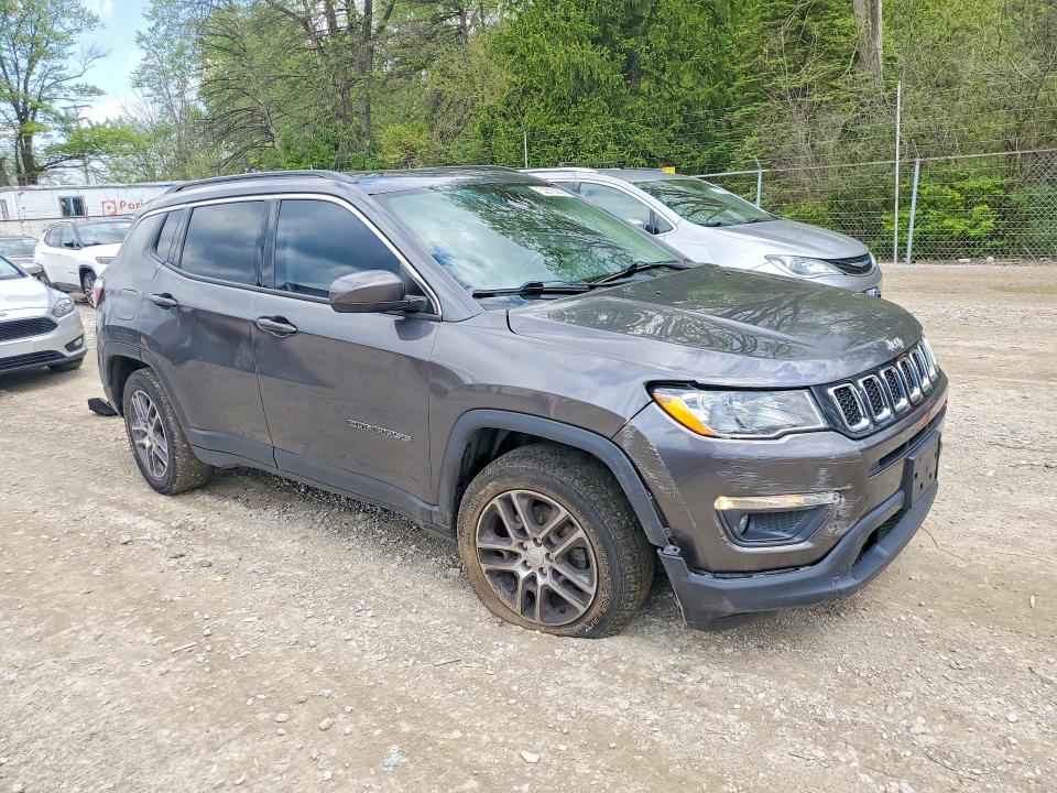 52815206 :رقم المزاد ، 3C4NJCBB4LT258774 vin ، 2020 Jeep Compass مزاد بيع