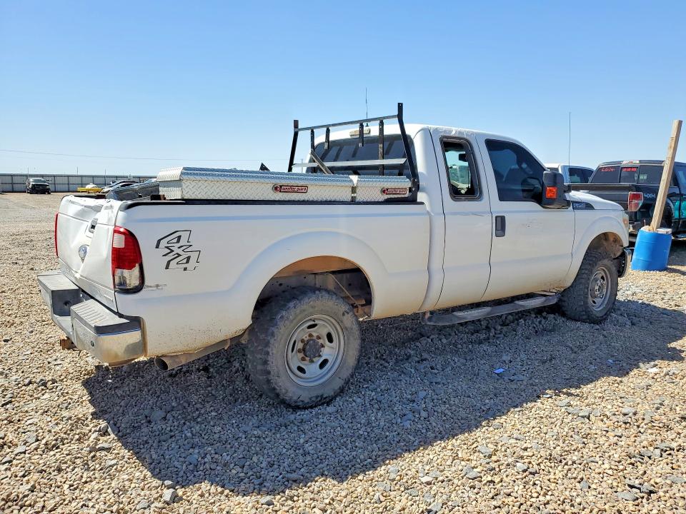 52493236 :رقم المزاد ، 1FT7X2B69FEA82944 vin ، 2015 Ford F250 مزاد بيع
