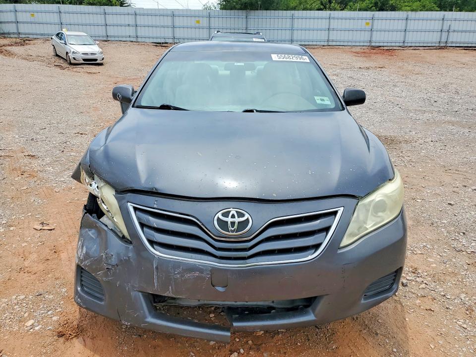 55682996 :رقم المزاد ، 4T1BF3EKXBU151843 vin ، 2011 Toyota Camry مزاد بيع
