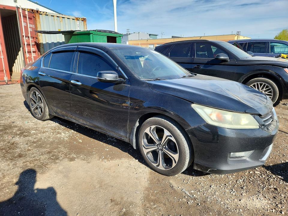 54946976 :رقم المزاد ، 1HGCR2F53FA802368 vin ، 2015 Honda Accord مزاد بيع