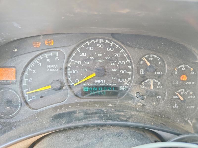 Продаж на аукціоні авто 2000 Chevrolet Suburban, vin: 3GNFK16T3YG116142, номер лоту: 54321506