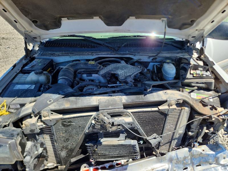 2005 Chevrolet Silverado მანქანა იყიდება აუქციონზე, vin: 1GCHK232X5F900415, აუქციონის ნომერი: 53398336