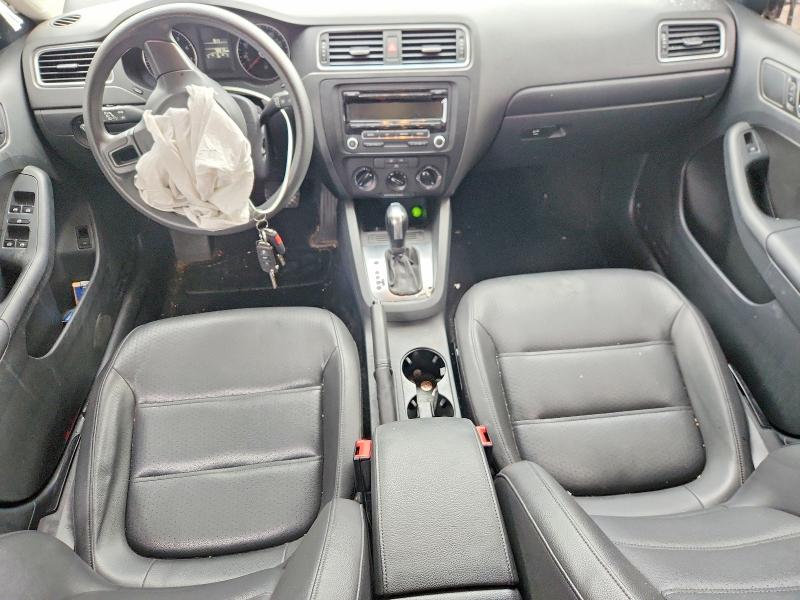 53602126 :رقم المزاد ، 3VWD17AJ3EM297491 vin ، 2014 Volkswagen Jetta مزاد بيع