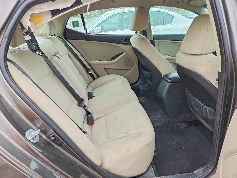 52996106 :رقم المزاد ، 5XXGM4A70FG402565 vin ، 2015 Kia Optima مزاد بيع