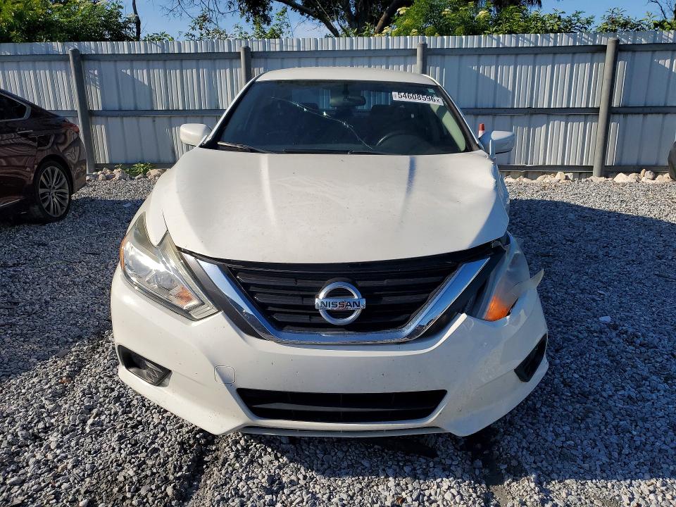 2018 Nissan Altima მანქანა იყიდება აუქციონზე, vin: 1N4AL3AP4JC266216, აუქციონის ნომერი: 54608596