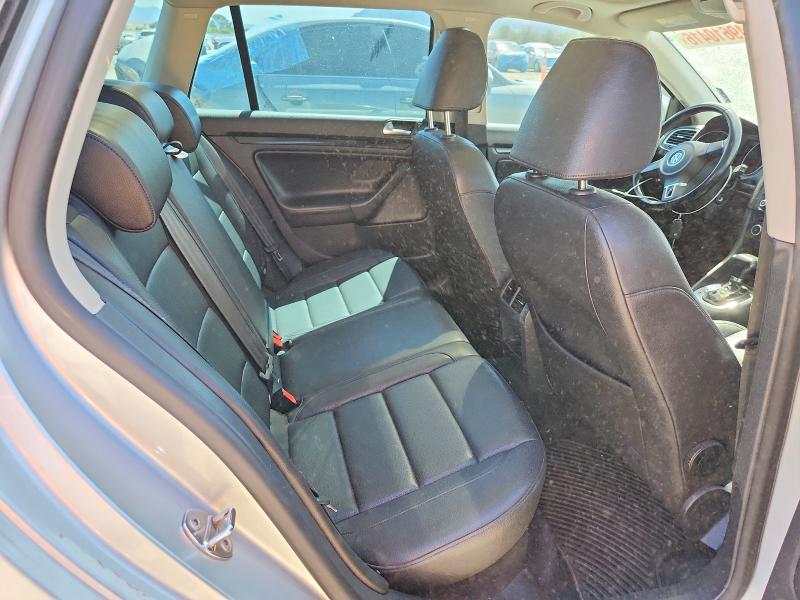 49610416 :رقم المزاد ، 3VWTZ7AJ2AM698416 vin ، 2010 Volkswagen Jetta مزاد بيع