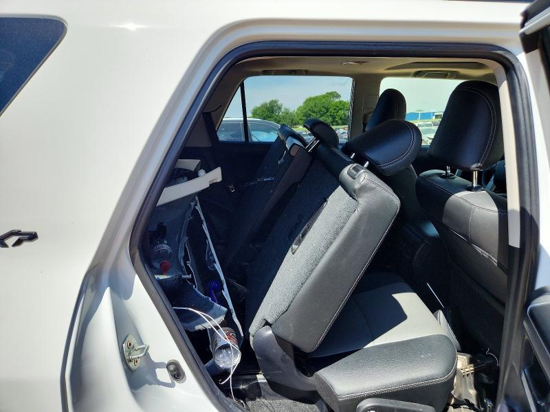 Продажа на аукционе авто 2024 Toyota 4runner, vin: JTENU5JR4R6277034, номер лота: 52381156