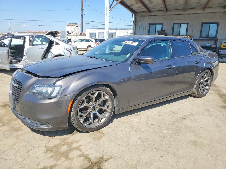 2017 Chrysler 300 მანქანა იყიდება აუქციონზე, vin: 2C3CCABG9HH585774, აუქციონის ნომერი: 53053506